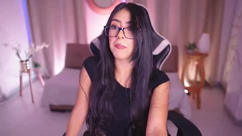 Snapshot of sara_albrecht chatting on February 15, 1:27 pm Sara online show from February 15, 1:27 pm