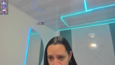 sara allenx online show from March 10, 11:42 am