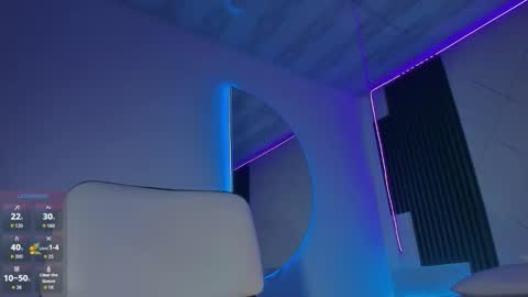 Snapshot of sara_allenx chatting on October 22, 1:44 pm sara allenx online show from October 22, 1:44 pm