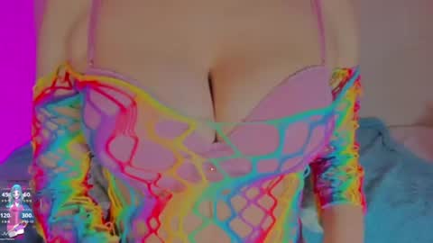 sara allenx online show from July 27, 5:20 pm
