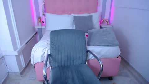 Sara... online show from March 5, 3:08 am