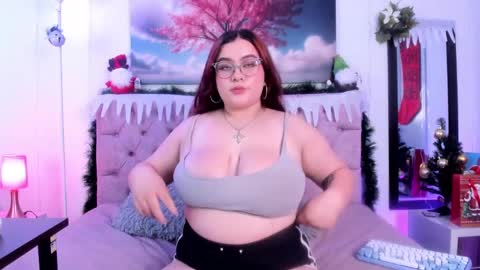 SARA ARIAS  online show from December 17, 7:48 pm