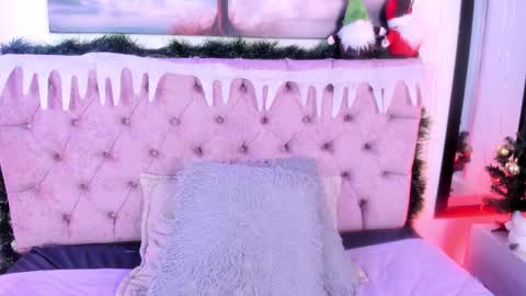 SARA ARIAS  online show from December 27, 1:43 am