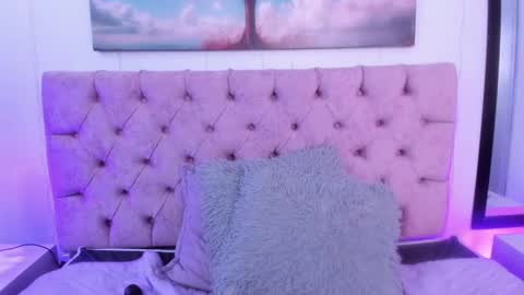 SARA ARIAS  online show from January 16, 1:48 am