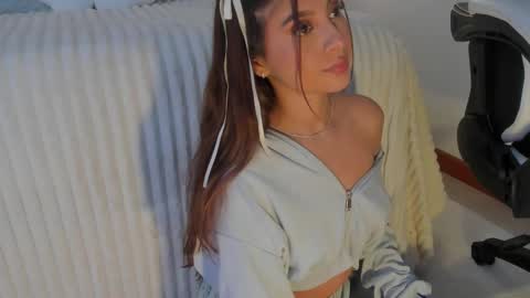  Sara online show from March 8, 3:50 am