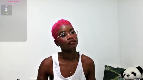 Snapshot of sara_brown18 chatting on March 23, 9:08 pm Sara online show from March 23, 9:08 pm