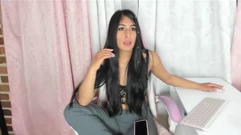 Sara online show from March 12, 11:00 pm