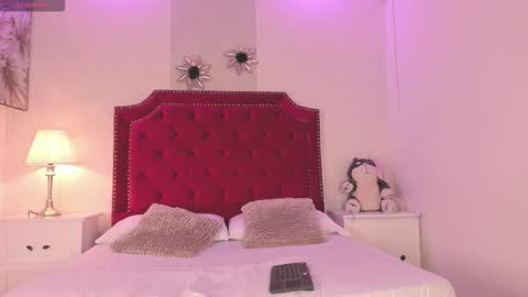 Snapshot of sara_collinss__ chatting on November 2, 11:12 am SARA online show from November 2, 11:12 am