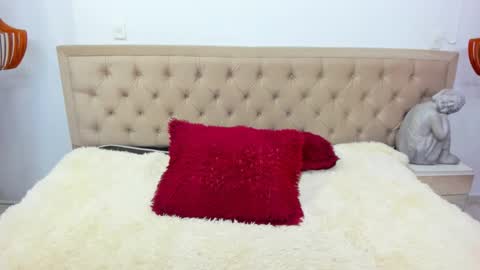   Sara and Demon  online show from March 8, 2:04 am