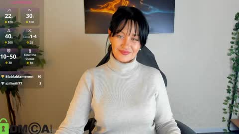 Snapshot of sara_devills chatting on April 9, 9:04 am Sara online show from April 9, 9:04 am