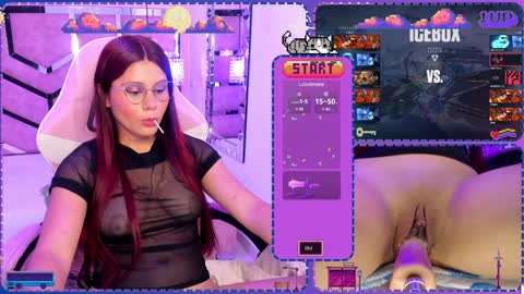 Sara online show from December 9, 7:50 pm