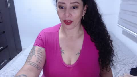 Snapshot of sara_hot46 chatting on April 5, 10:45 am Sara hot46 online show from April 5, 10:45 am