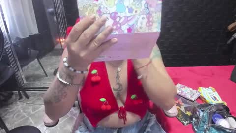 Snapshot of sara_hot_2 chatting on May 12, 12:35 pm no limits sarah online show from May 12, 12:35 pm