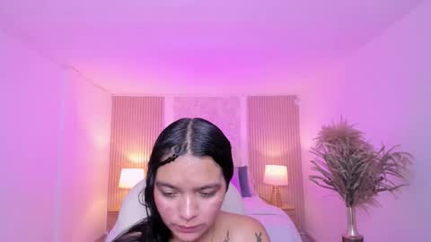 Sara online show from December 4, 7:44 pm