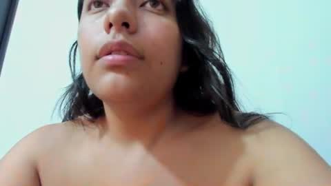 Snapshot of sara_len chatting on July 1, 6:07 pm sara_len online show from July 1, 6:07 pm