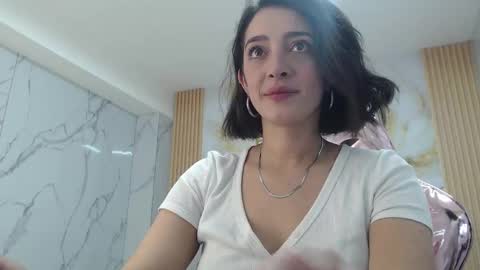 Sara  online show from September 11, 1:33 pm