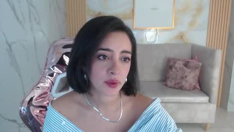 Sara  online show from October 17, 1:57 pm