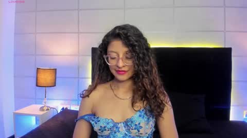 Sara  online show from October 7, 8:50 pm