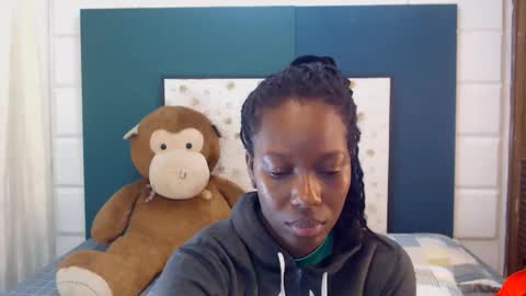 Snapshot of sara_marks chatting on October 14, 11:44 am S A R A online show from October 14, 11:44 am