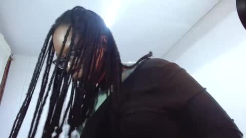 S A R A online show from March 24, 10:53 am