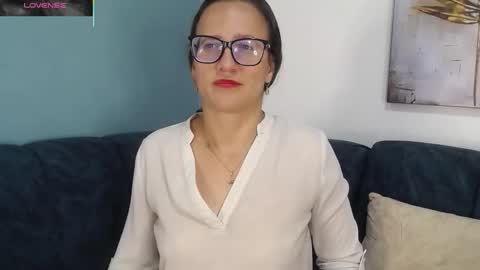 Sara   online show from March 9, 9:41 pm