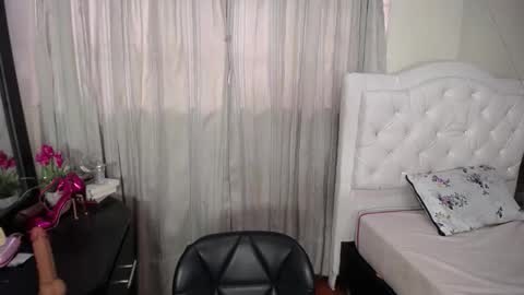 sara online show from March 20, 1:05 pm