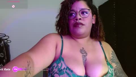 Snapshot of sara_morales17 chatting on September 27, 4:17 am sara online show from September 27, 4:17 am