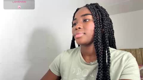 Sara online show from October 5, 8:51 pm