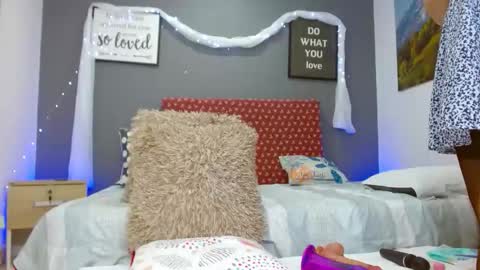 Snapshot of sara_naughtyw chatting on March 9, 6:34 pm katiasupreme online show from March 9, 6:34 pm