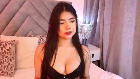 sara_owens7 online show from February 1, 1:37 am