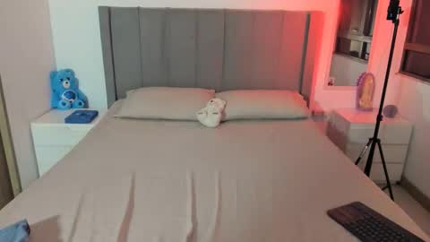 Sara online show from October 8, 2:31 am