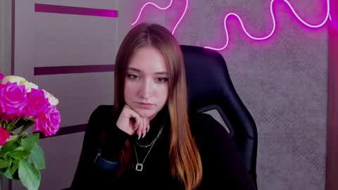 Sara online show from October 9, 7:12 pm