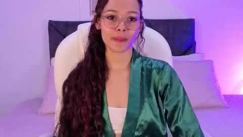 sara  online show from September 23, 2:20 pm