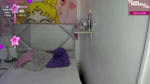 Sara  online show from June 14, 3:58 pm