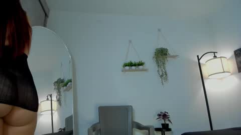 sara_sweett9 online show from November 19, 9:26 pm