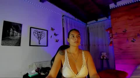 Snapshot of sara_thompson01 chatting on February 13, 6:53 am SARA online show from February 13, 6:53 am