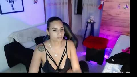 Snapshot of sara_thompson01 chatting on March 5, 5:36 am SARA online show from March 5, 5:36 am