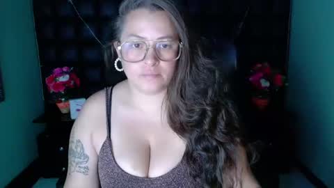 sara_thonson_ online show from December 29, 2:49 am