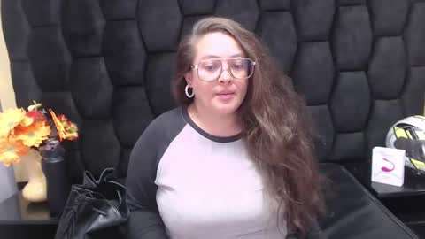 sara_thonson_ online show from January 30, 3:00 am