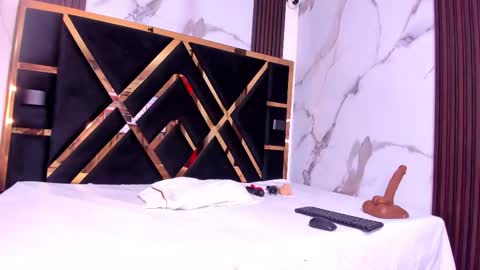 Snapshot of sara_tourner chatting on November 12, 11:21 am sara_tourner online show from November 12, 11:21 am