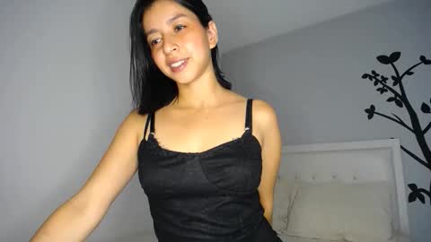 Sara online show from December 4, 2:10 am