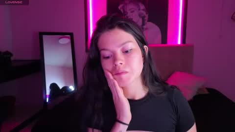 sara_valderrama_ online show from February 12, 11:49 am