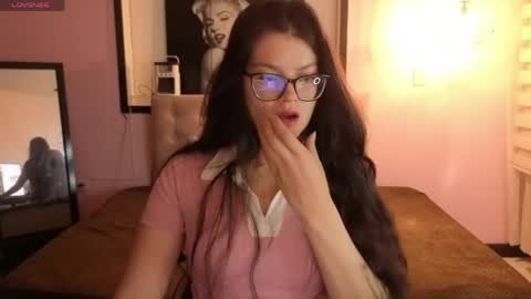 Snapshot of sara_valderrama_ chatting on May 14, 12:56 pm sara_valderrama_ online show from May 14, 12:56 pm