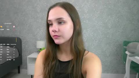 Snapshot of sara_whooops chatting on October 6, 7:11 pm Im Sara online show from October 6, 7:11 pm