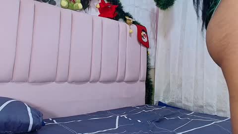 SARA 730 A 200 PM  online show from December 24, 1:17 pm