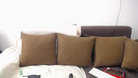 Snapshot of sara_winehouse1 chatting on February 13, 12:54 pm 1 online show from February 13, 12:54 pm