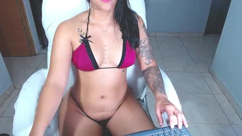 Sara online show from May 17, 11:45 pm