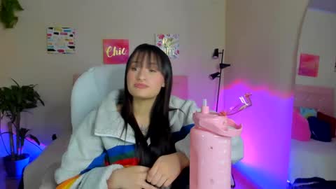 Snapshot of saraa_ramirez chatting on December 18, 7:36 am Sarah Ramirez online show from December 18, 7:36 am