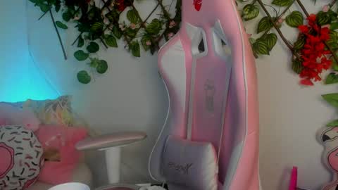 Snapshot of saraa_ramirez chatting on December 24, 8:11 am Sarah Ramirez online show from December 24, 8:11 am