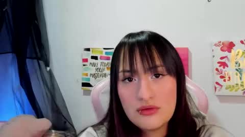 Snapshot of saraa_ramirez chatting on December 31, 3:45 am Sarah Ramirez online show from December 31, 3:45 am